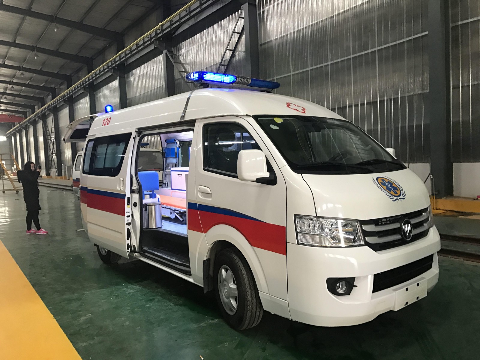 志丹县救护车转院